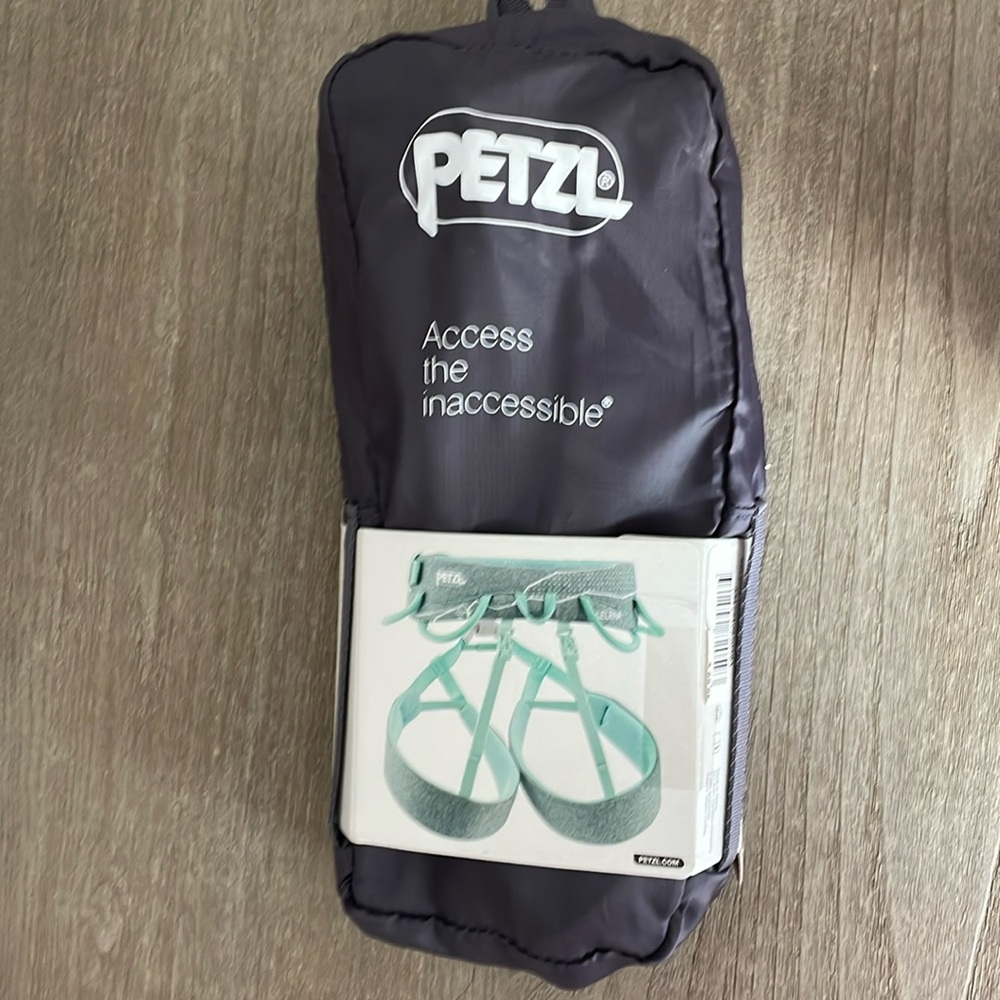 Petzl ‘Selena’ Climbing Harness